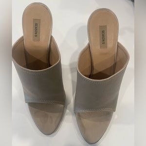 Yeezy Season 6 brand new size 39 but fits like a size 8